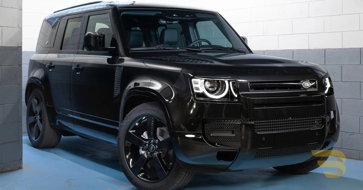 Land Rover Defender 110