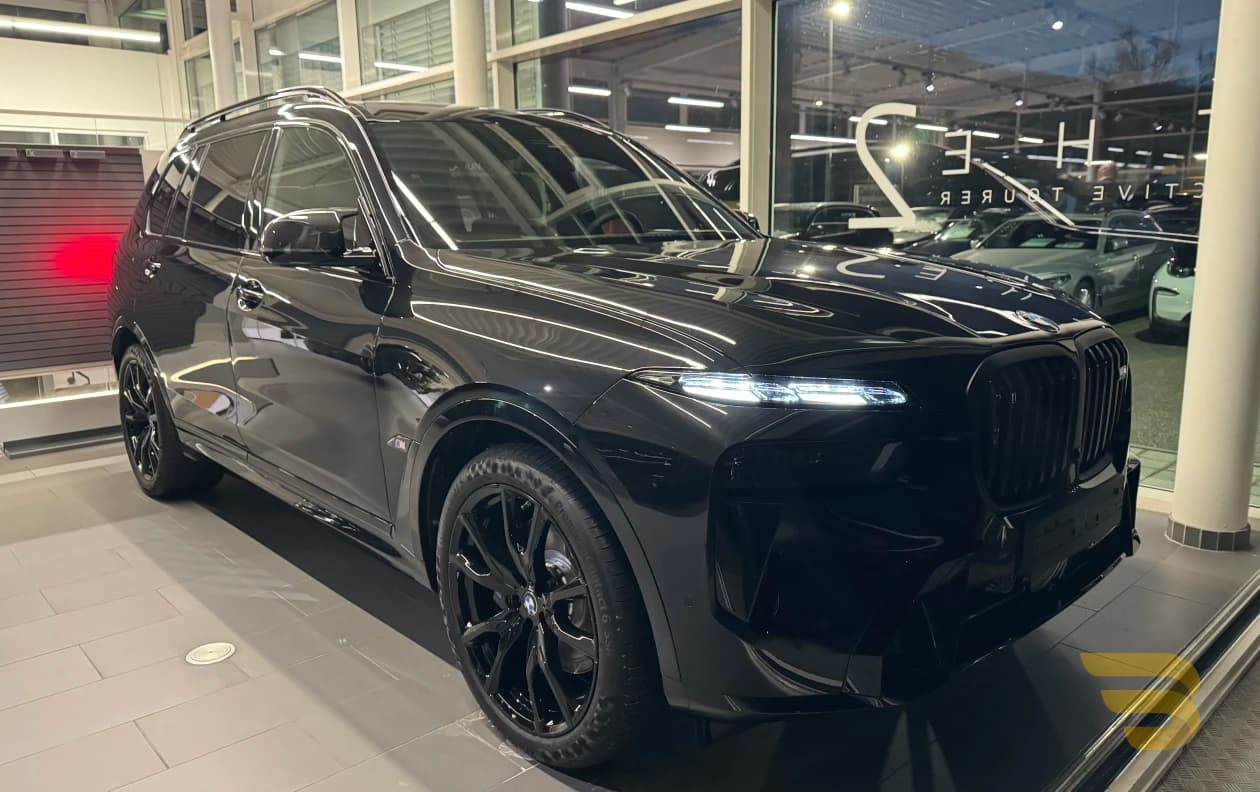 BMW X7 M60i