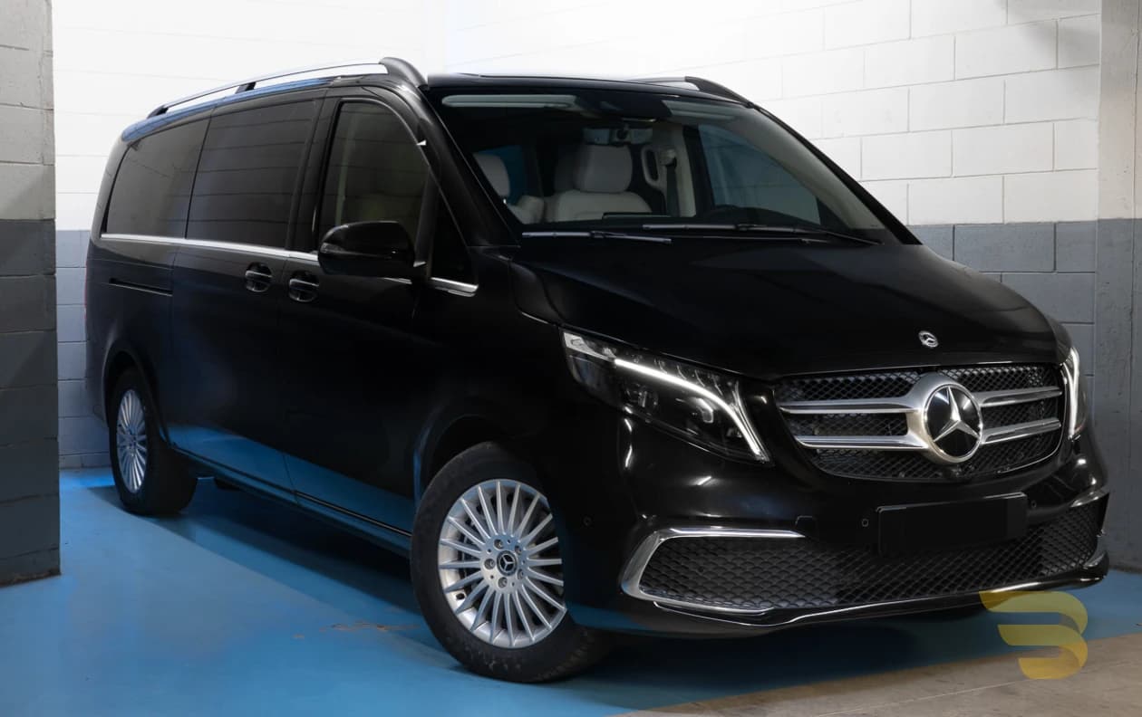 Mercedes Benz V300d 4-Matic Extra Long