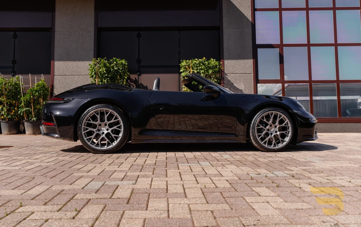 Porsche 911 Carrera Cabriolet