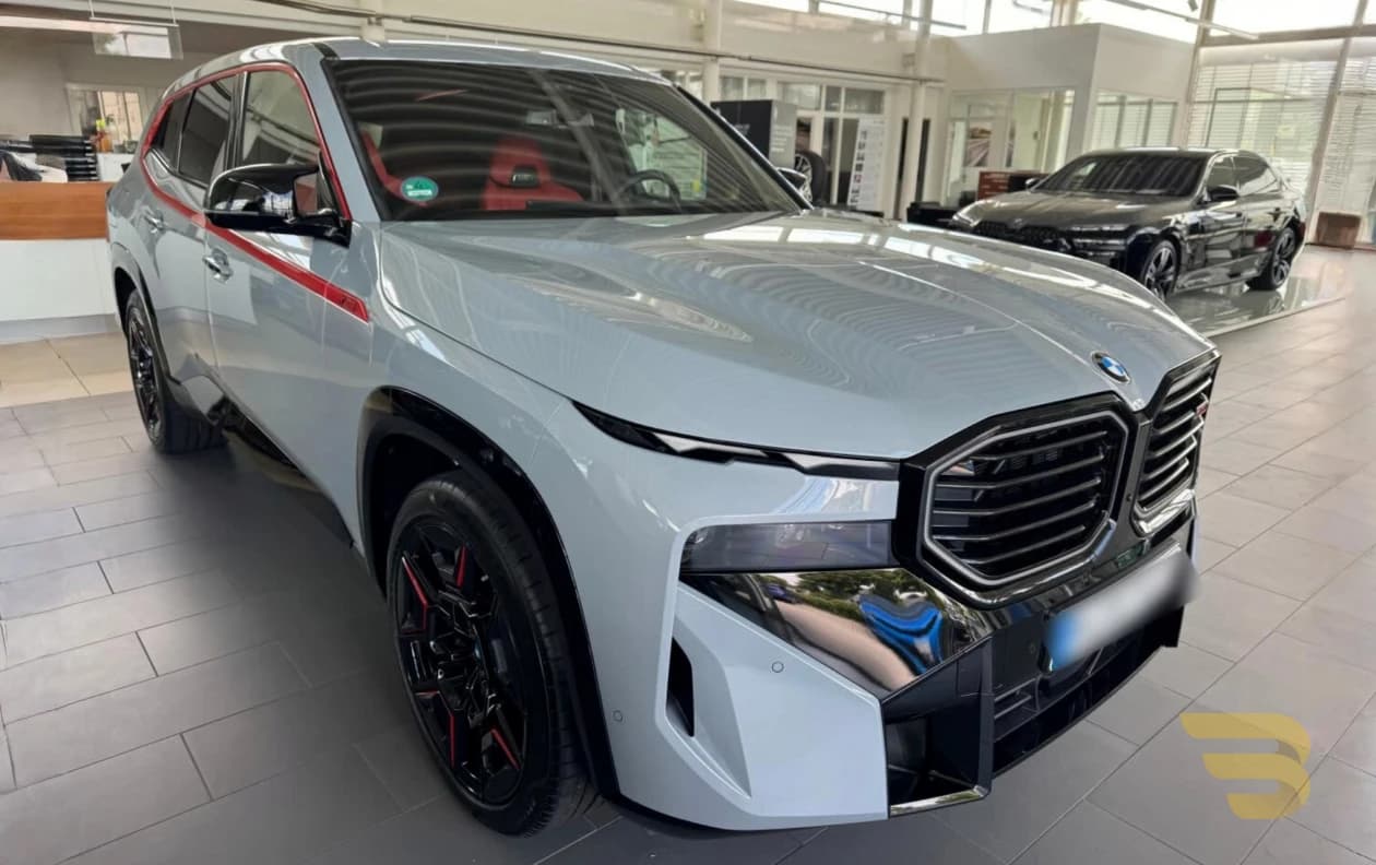 BMW XM M Red Label